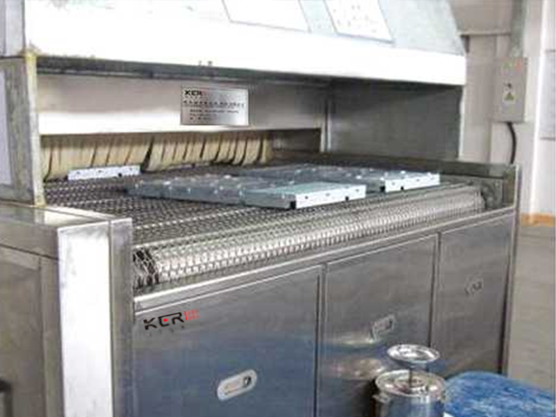 全（quán）自動（dòng）超聲波清洗機