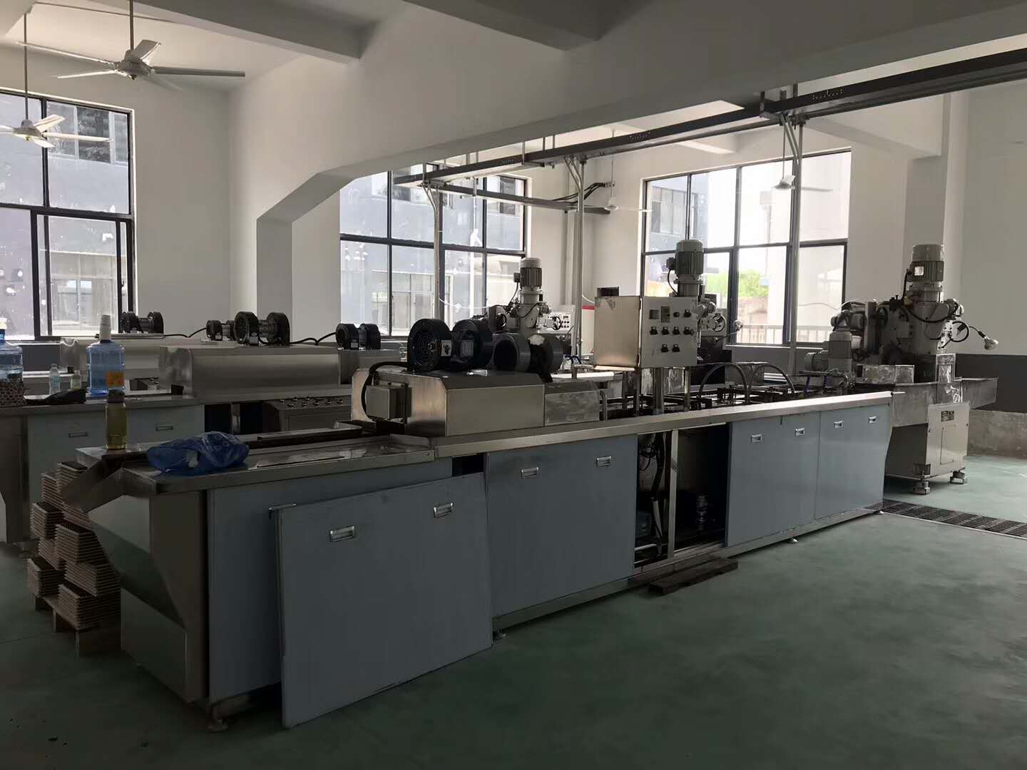 通過噴淋清洗（xǐ）機發展的新方向
